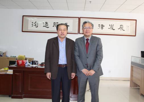 中國中央電視臺財經(jīng)頻道《央視財經(jīng)評論》欄目評論員劉戈做客內(nèi)蒙古農(nóng)牧業(yè)產(chǎn)業(yè)化龍頭企業(yè)協(xié)會